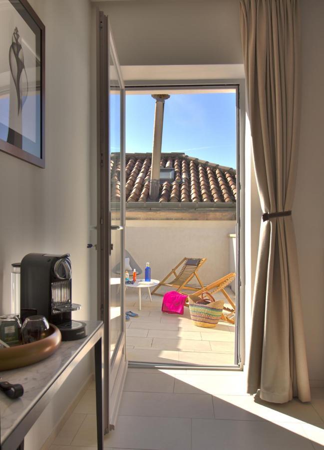 Villa Meridia นีมส์ ภายนอก รูปภาพ
