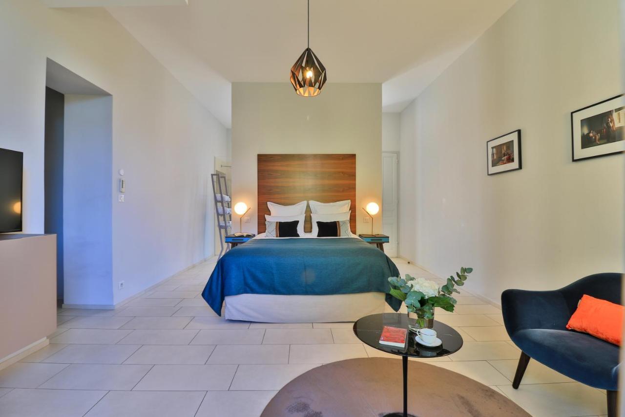 Villa Meridia นีมส์ ภายนอก รูปภาพ